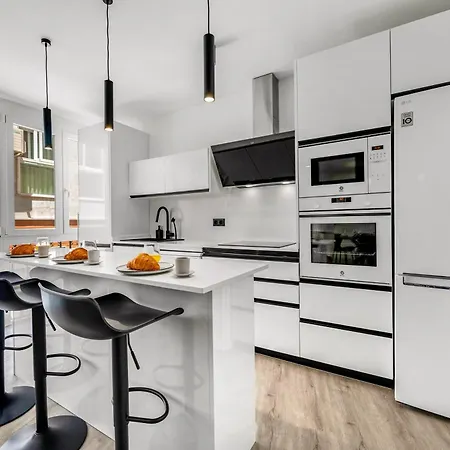Flores Luxury Apartment