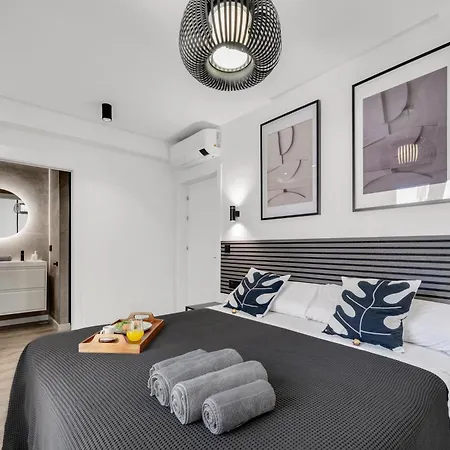 Flores Luxury Apartment *