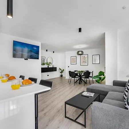 Flores Luxury * Malaga